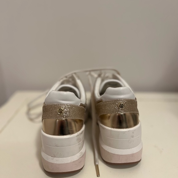 Michael Kors Gold/white sneakers - Picture 3 of 4